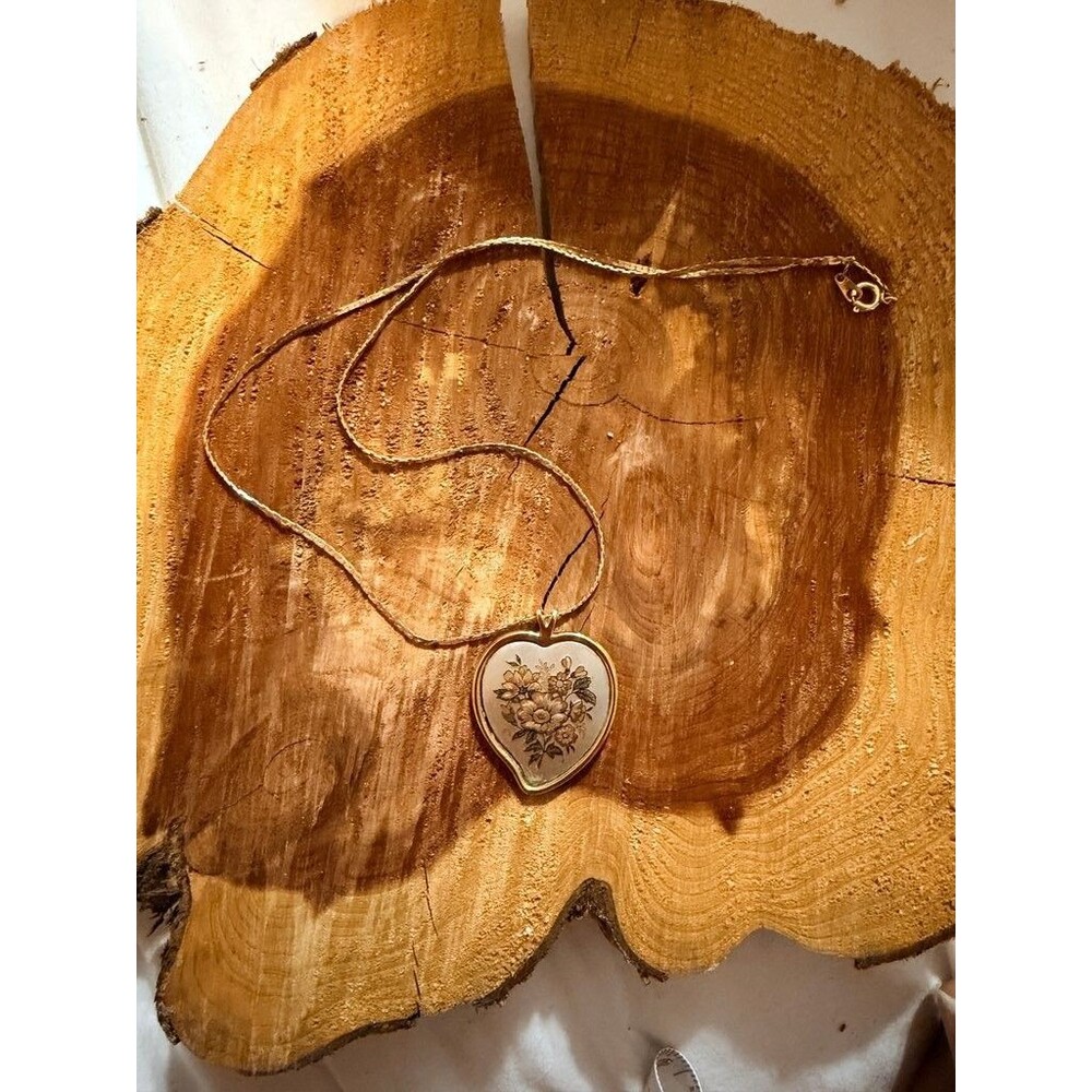 Vintage Reed & Barton Damascene Heart Floral Pendant Necklace
